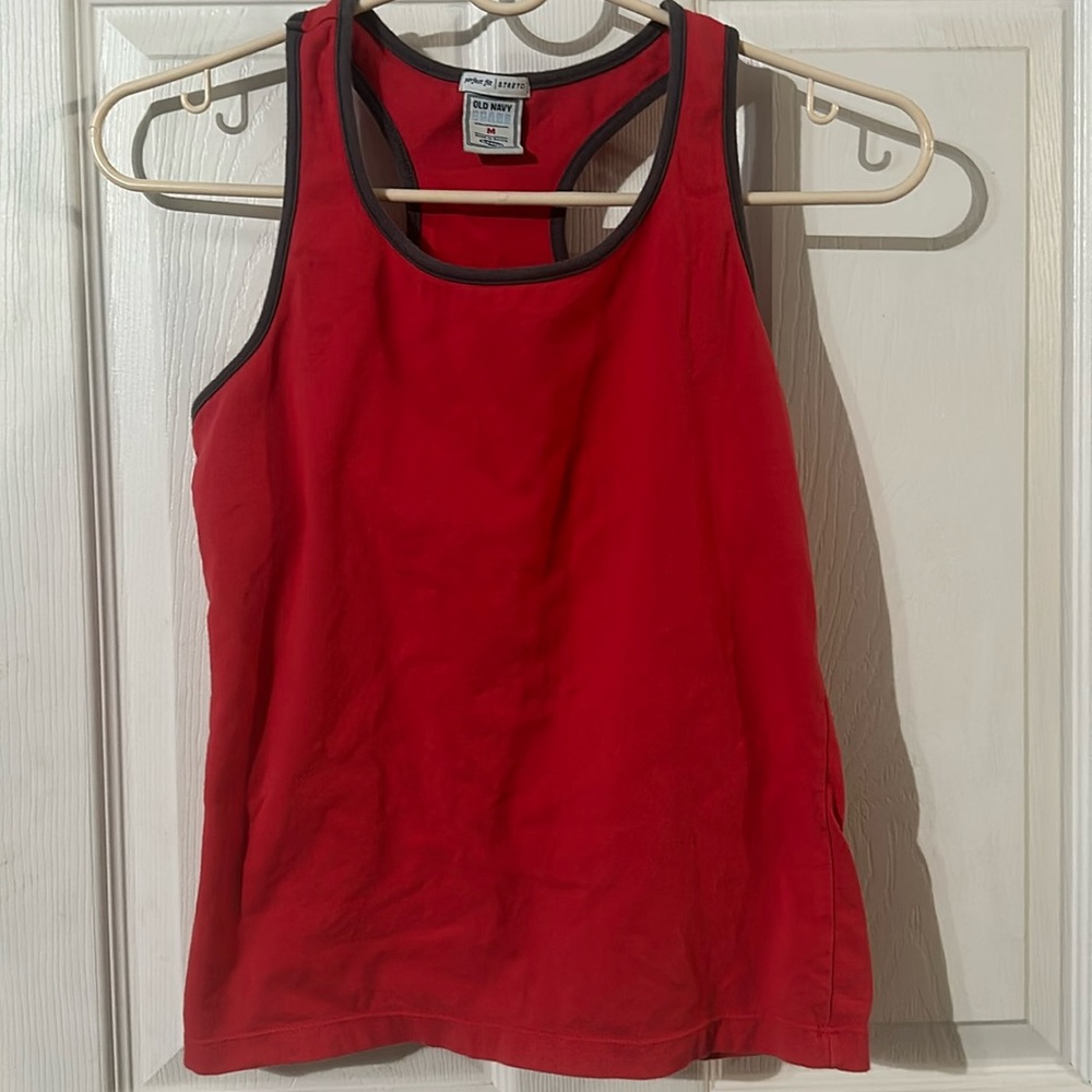Old navy workout tank with built in bra. Women’s medium. Red with gray trim.
